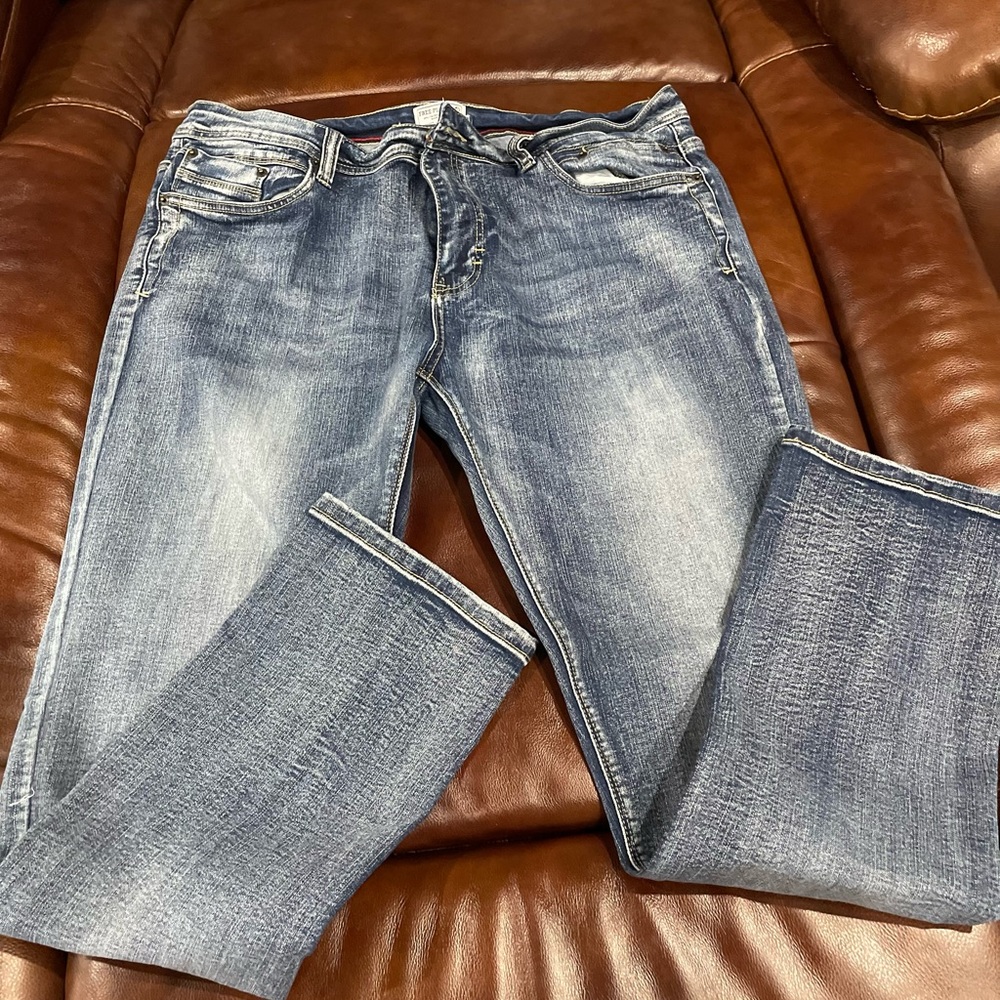 Free Planet men’s jeans